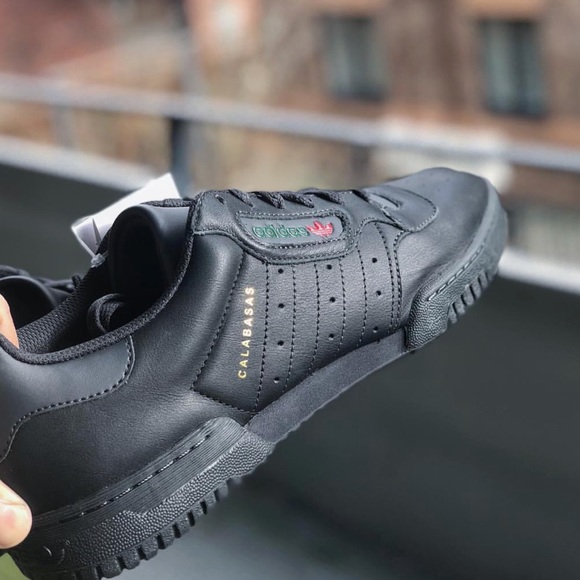 YEEZY POWERPHASE CORE BLACK - Picture 2 of 2
